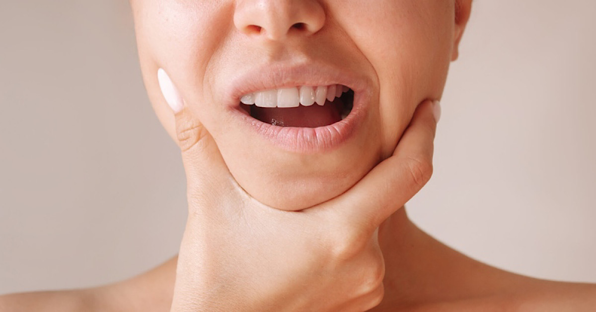 Kiêng các hoạt động cần biểu cảm khuôn mặt quá mức